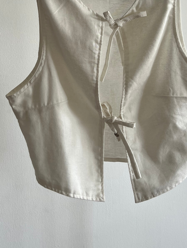 SAMPLE | Linen Vest in White